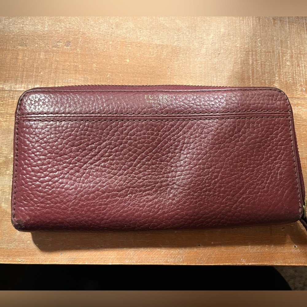 Fossil Burgundy Leather Wallet